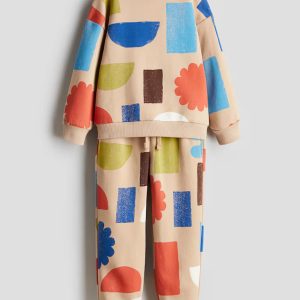 H&M 2-PIECE PRINTED SWEATSHIRT AND JOGGERS SET