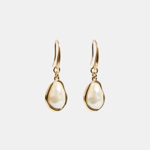 Laura Pearl Dangle Earrings