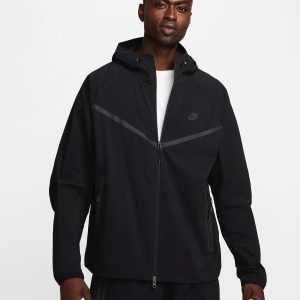 Nike Tech