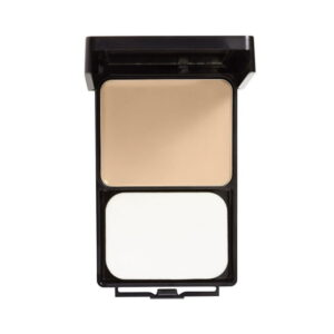 COVERGIRL Outlast Extreme Wear 3-in-1 Foundation, Oil & Fragrance Free, Hypoallergenic